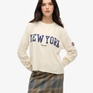 Athletic Essential Graphic Long Sleeve Top