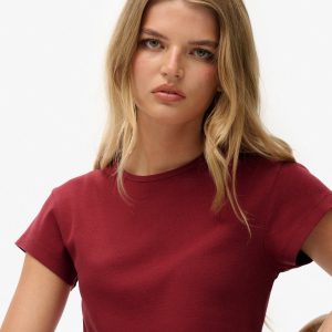 Athletic Essential T-Shirt